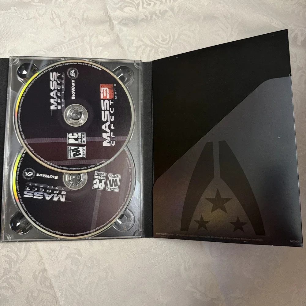 Mass Effect Trilogy PC DVD-ROM Complete 6-Disc Set Original Case No Manual